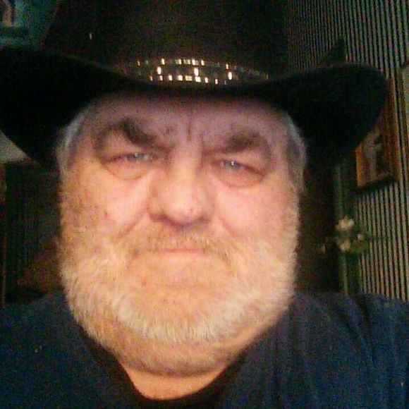 Meet your Posher, Ruby - Picture 1 of 1